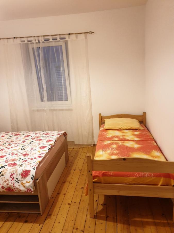 Seki House Apartment Piran Bagian luar foto