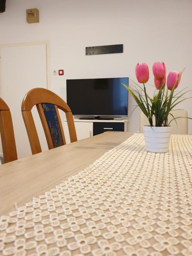 Seki House Apartment Piran Bagian luar foto